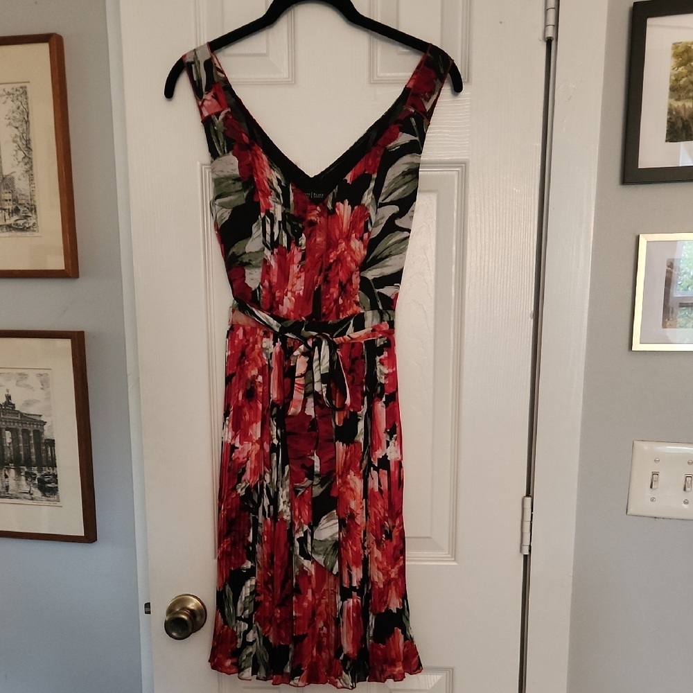 White House Black Market Red Floral Midi Dress
